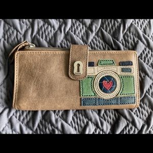 Fossil wallet